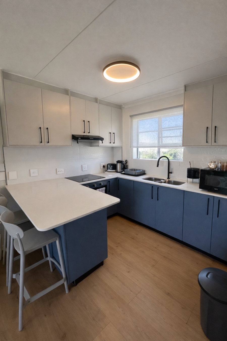 To Let 2 Bedroom Property for Rent in Big Bay Western Cape